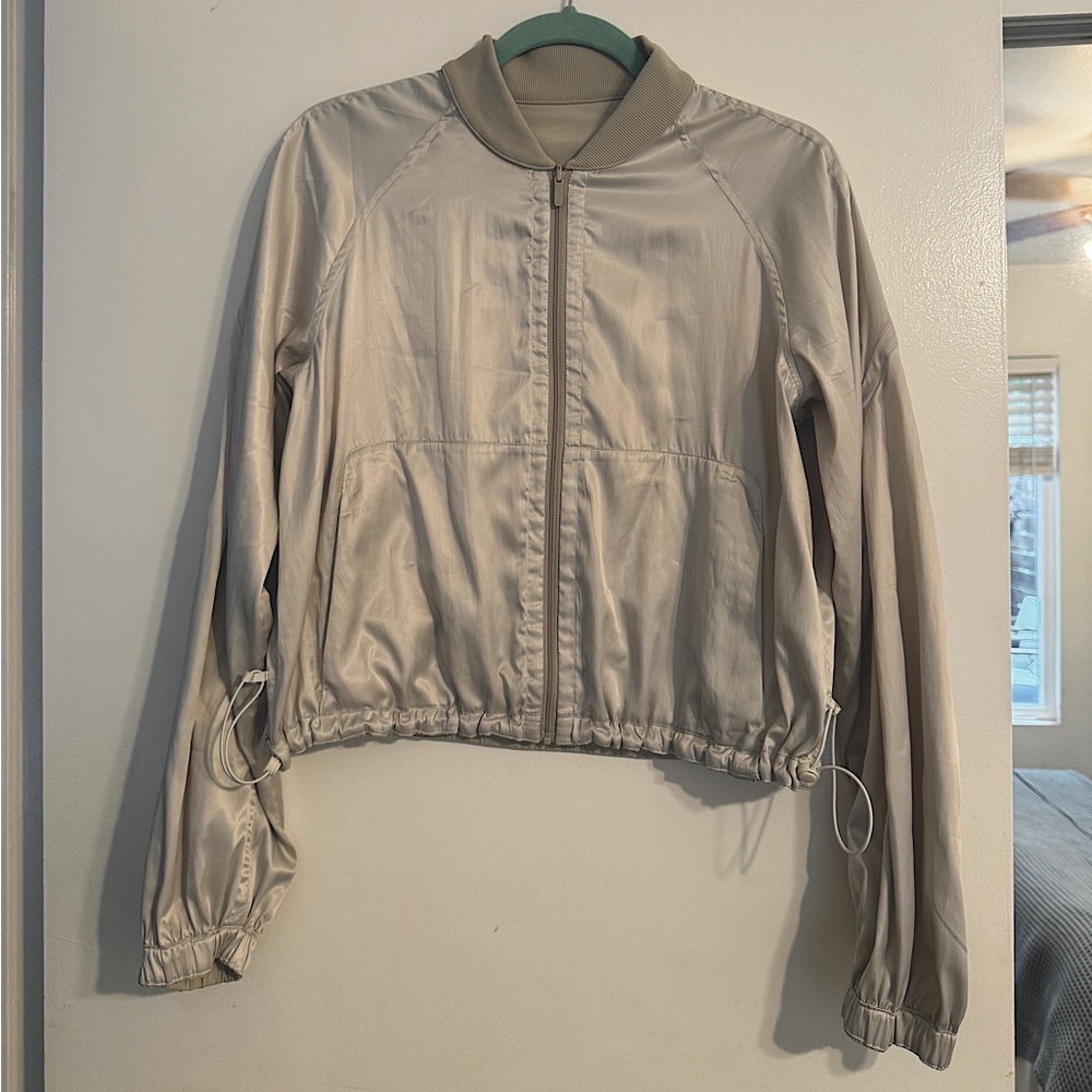 Lululemon reversible lightweight bomber